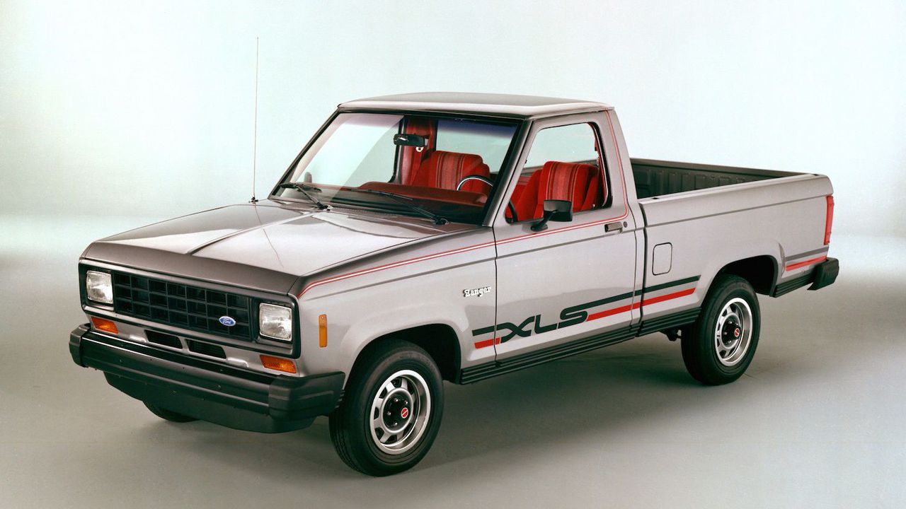 Năm 1982, Ford ra mắt xe bán tải Ford Ranger